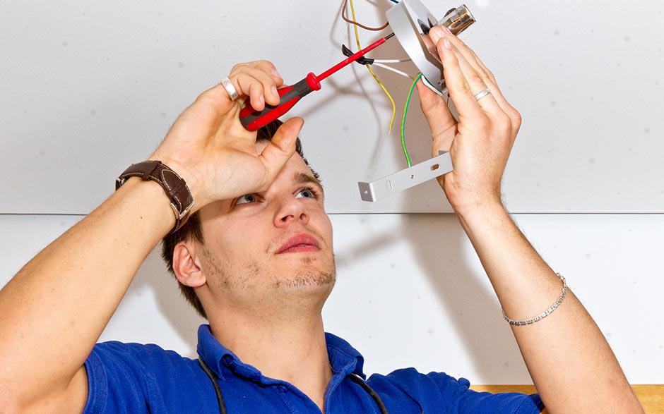 besoin d'un électricien Le Pecq